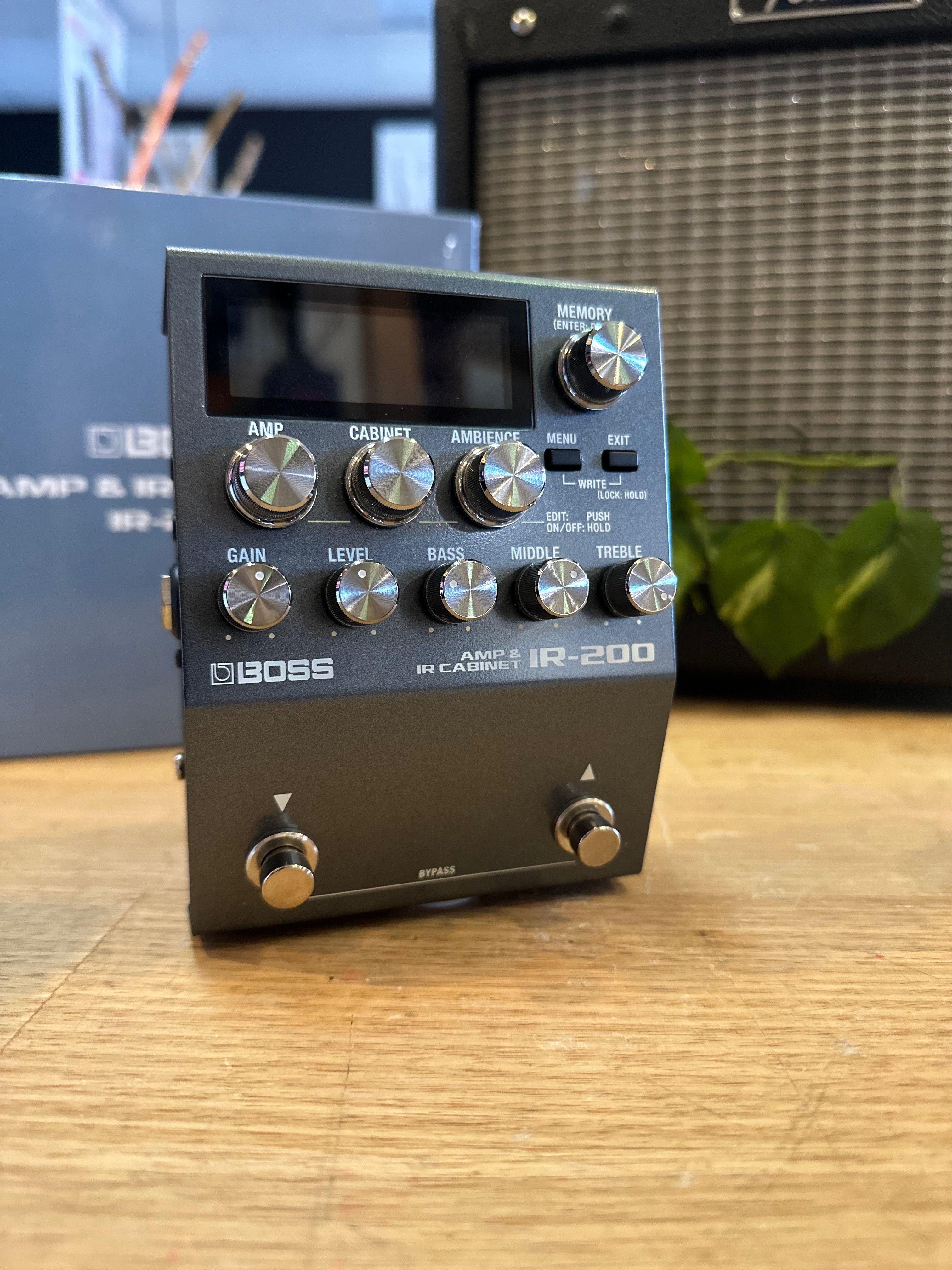 Boss | IR-200 | Amp and IR Cabinet | Ex-Demo Pedals Boss | IR-200 | Amp and IR Cabinet | Ex-Demo Pedals